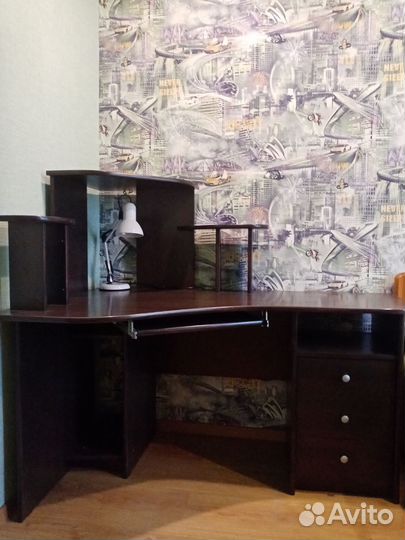 Компьютерный - письменный стол бу