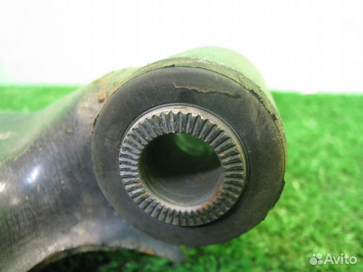 Рычаг передний левый нижний Toyota Yaris P13 2015