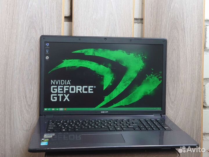 Игровой ноутбук 17 дюймов IPS/GTX/core I7/SSD