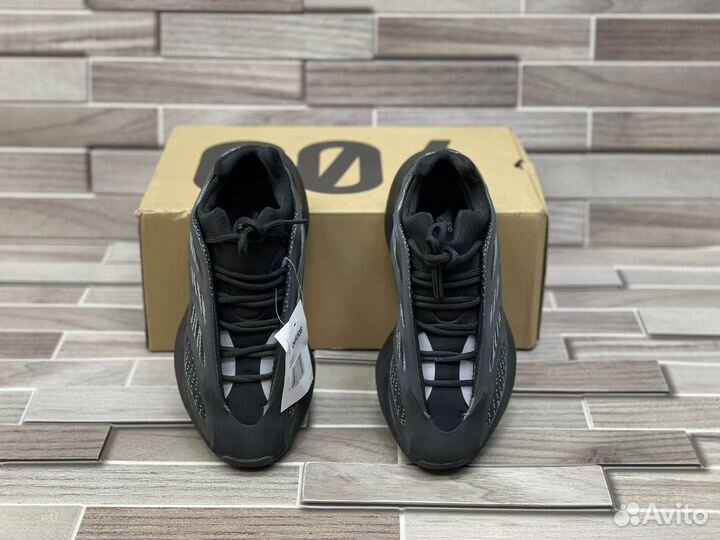 Кроссовки Adidas Yeezy 700 v3 Alvah (36-45)