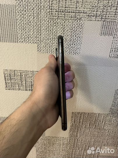 iPhone X, 64 ГБ