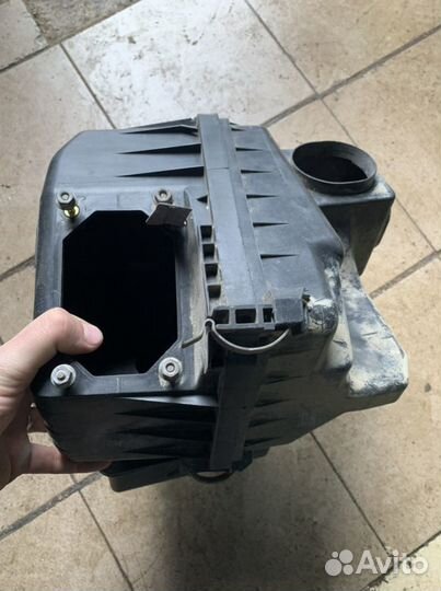 Корпус воздушнрго фильтра galant 8 америка