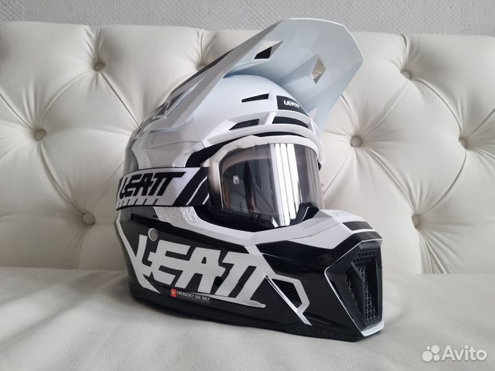 Мотошлем Leatt 7.5 V23 Helmet Kit 2023 White/Black