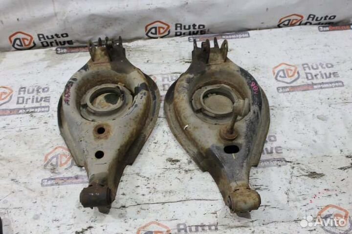 Рычаг подвески задний нижний левый, правый Opel