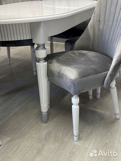 Стол и стулья от производителя. В наличии