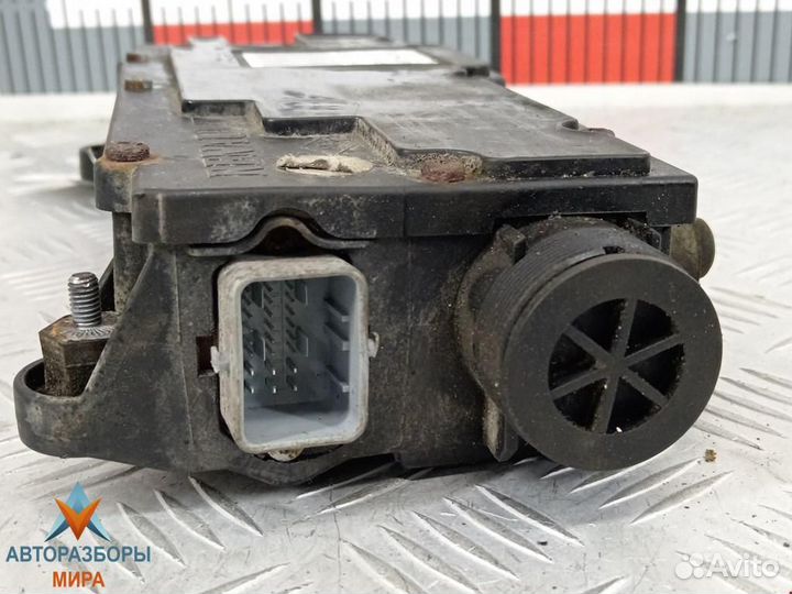 Блок управления ручником Renault Scenic 2 2004