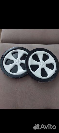 Колеса- для кровати машина