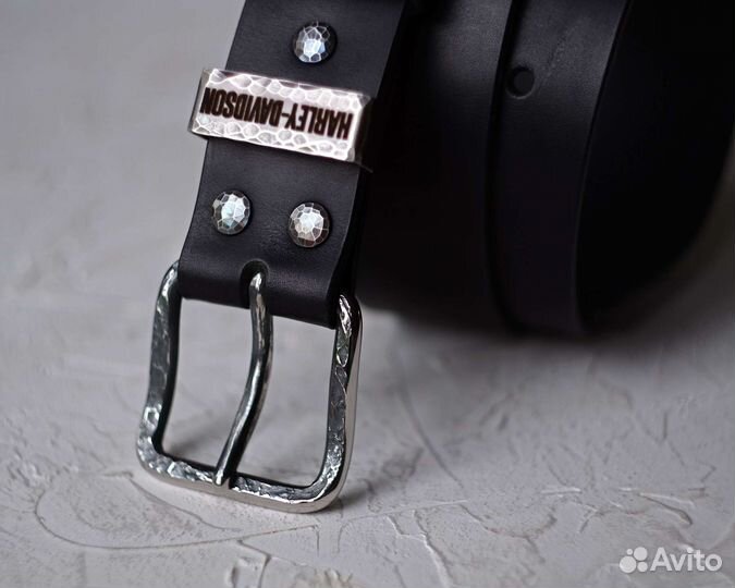 Ремень мужской кожаный с гравировкой