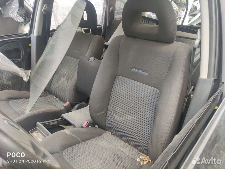 В разборе mitsubishi outlander/airtrec