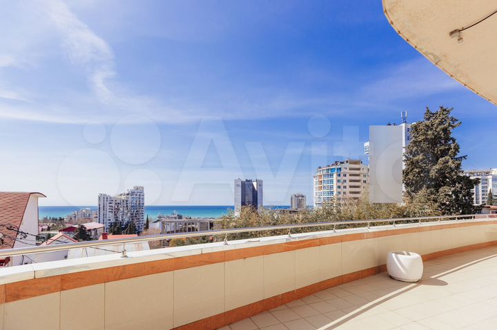 2-к. квартира, 70 м², 7/18 эт.