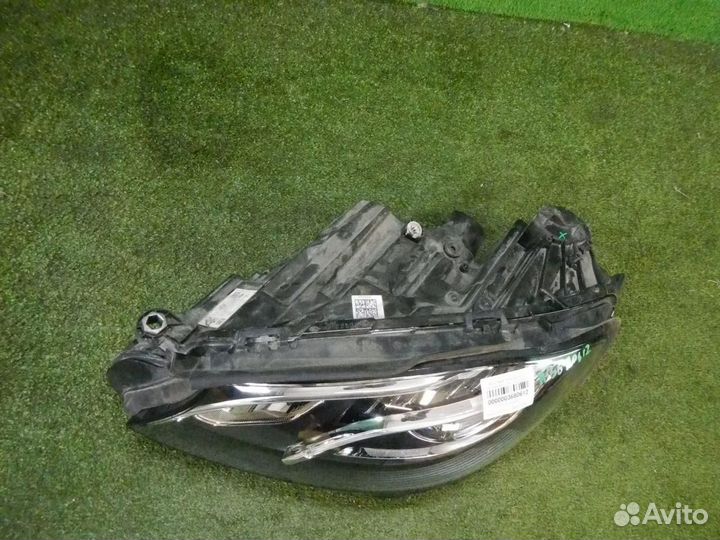 Фара левая Mercedes-Benz E-Class