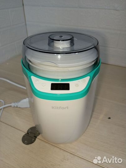 Йогуртница Kitfort кт-2077-3