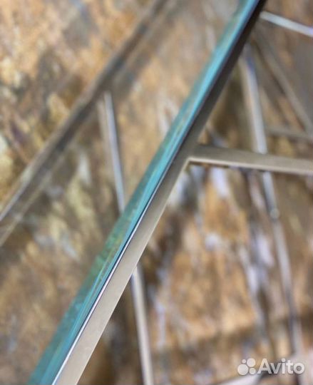 Консоль из нержавеющей стали