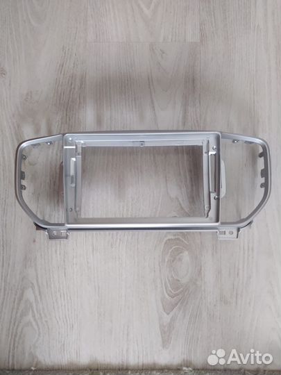 Рамка магнитолы kia sportage 4