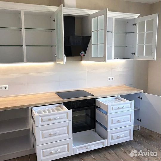 Кухонный гарнитур новый