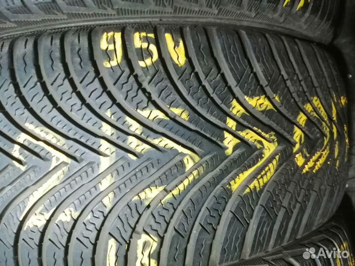 Michelin Alpin 5 215/50 R17