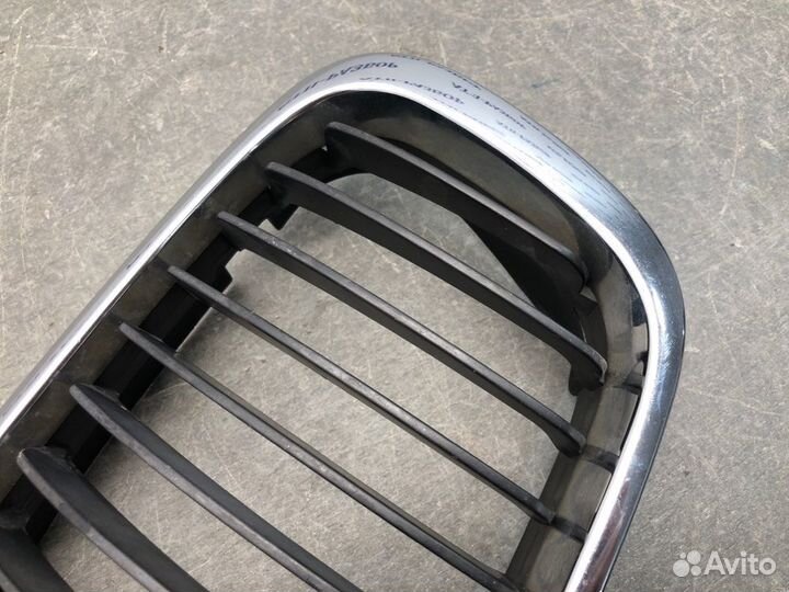 Решетка радиатора левая Bmw 3-Series E46 M43B19