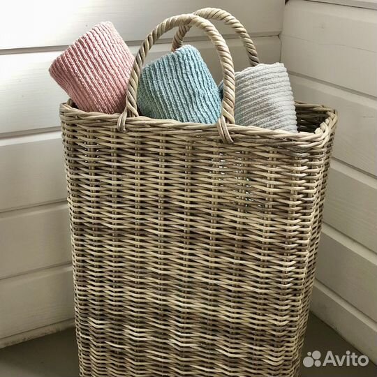 Плетеная корзина интерьерная для хранения (пример)