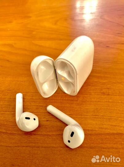 Airpods 1