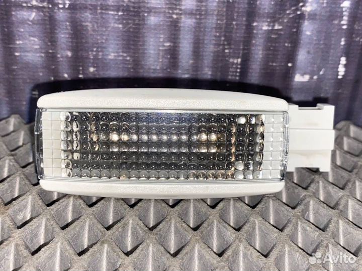 Плафон салона Volkswagen Passat Variant B5 AMX