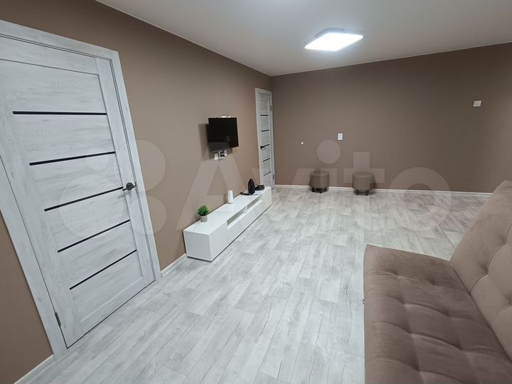 3-к. квартира, 42 м², 1/4 эт.