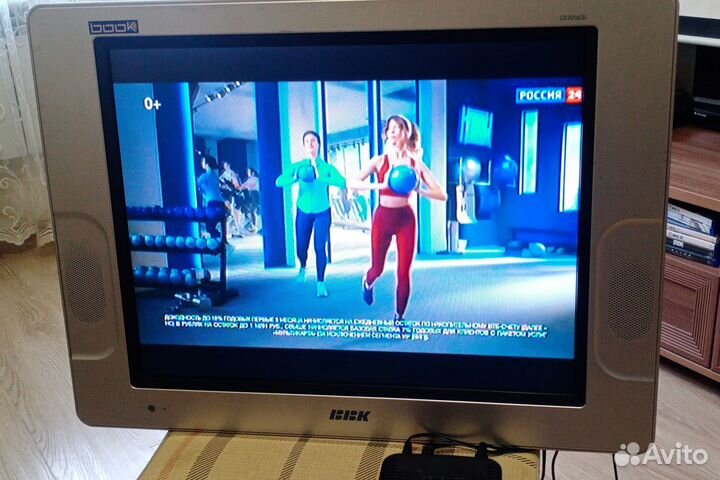 Телевизор ЖК 20 дюймов с DVD BBK LD2006SI