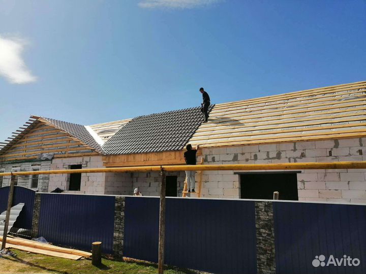 Бригада строителей