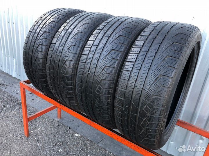 Pirelli Winter Sottozero II 225/45 R18