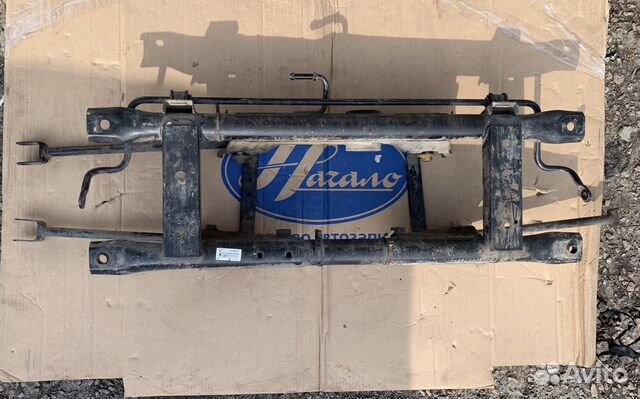 Подрамник задний Duster 4х4 ор-л 554039122R