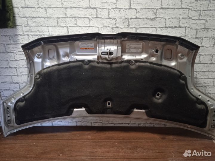 Капот и Стекло боковое Honda Mobilio 2006