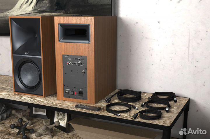 Полочная акустика Klipsch The Nines walnut