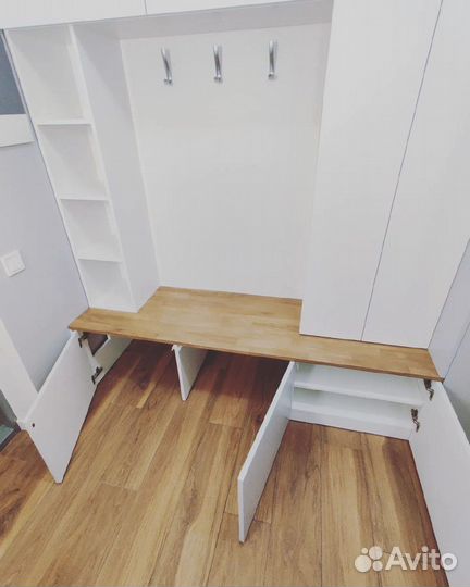 Прихожая по индивидуальному заказу под потолок