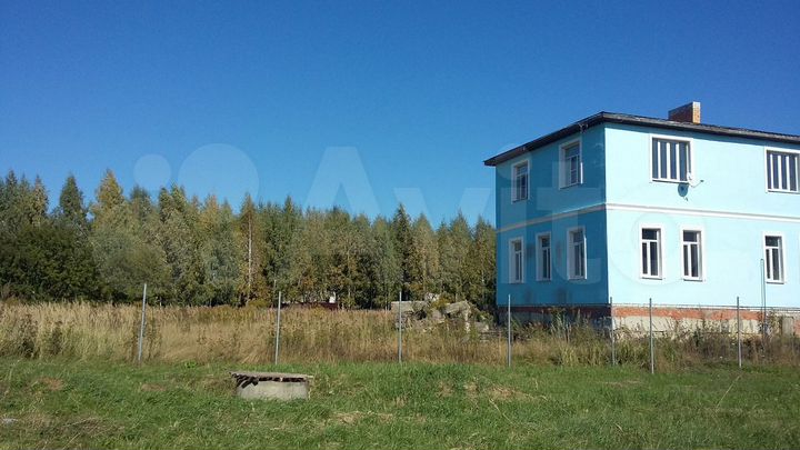 Дом 287 м² на участке 42 сот.