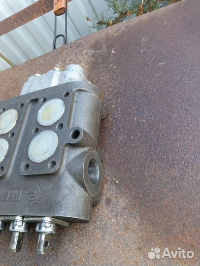 Гидрораспределитель р 100