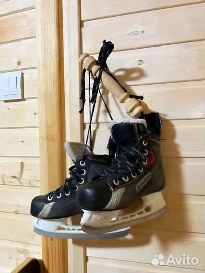 Хоккейные коньки bauer