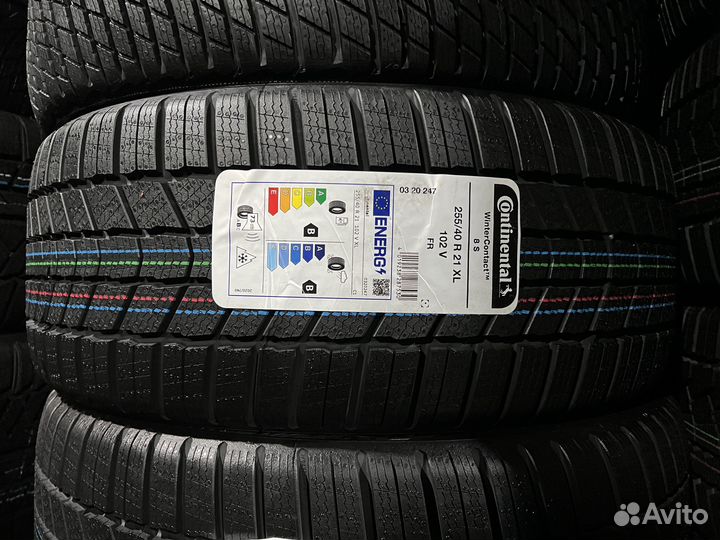 Continental WinterContact 8S 265/40 R21 и 255/40 R21 106V