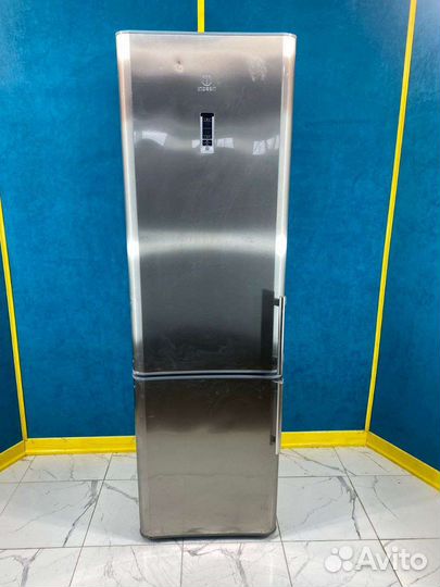 Холодильник бу серебристый, белый, металлический