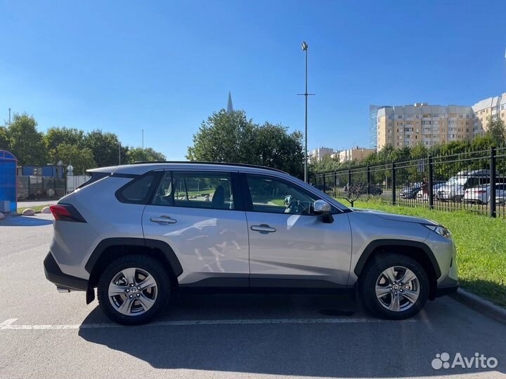 Toyota RAV4 2.0 CVT, 2022, 15 км