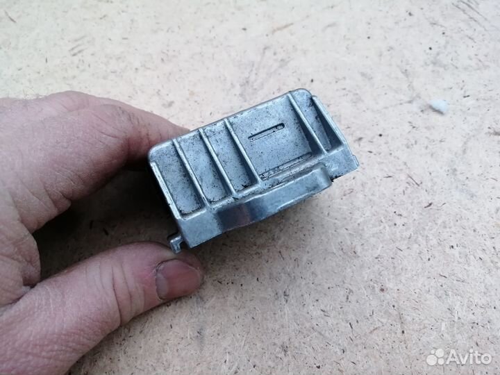 Реле свечей накала BMW F-series 12218514120