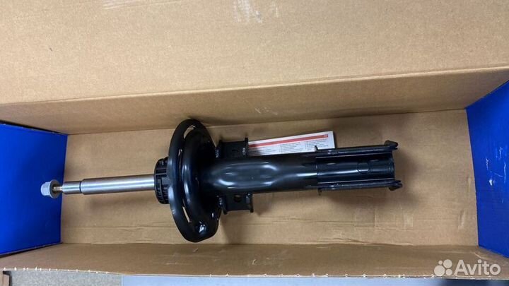 Амортизатор передний MB W204 4-matic sachs 316607