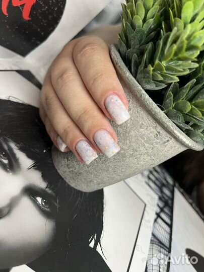 Наращивание ногтей