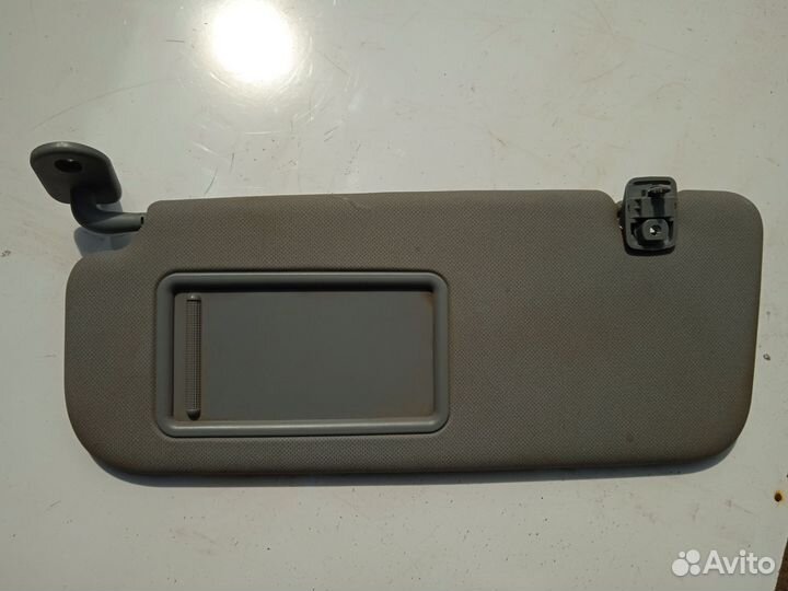 Козырёк солнцезащитный (левый) Hyundai Solaris 1