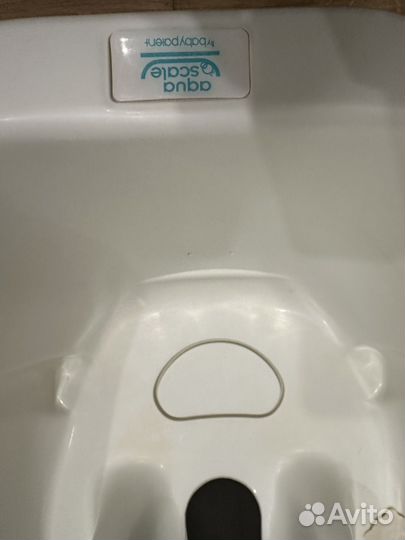 Ванночка для купания с горкой Aqua scale