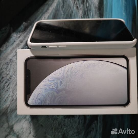 iPhone Xr, 64 ГБ