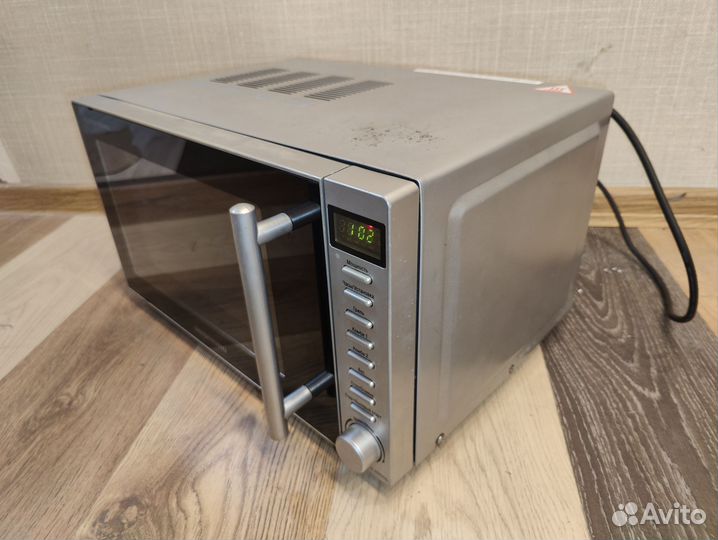 Рабочая микроволновая печь Redmond. Нержавейка