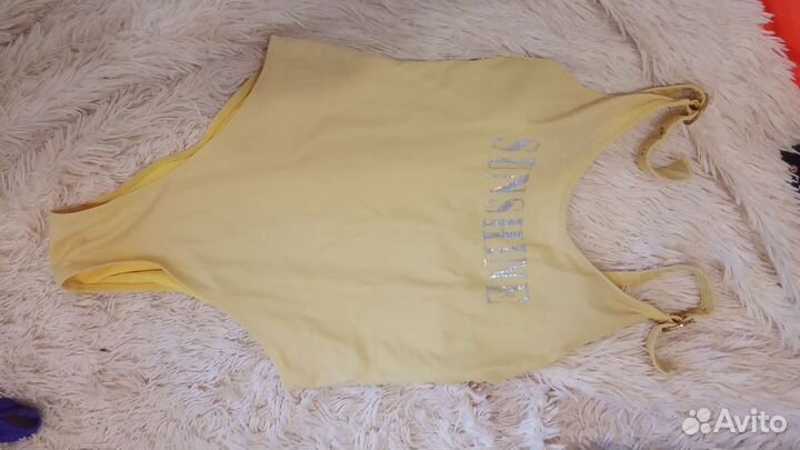 Купальник слитный на 10-12 л