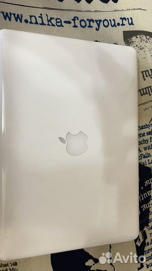 Apple MacBook