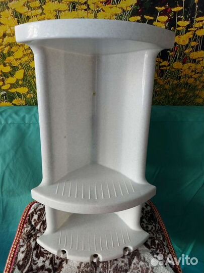 Угловая полочка