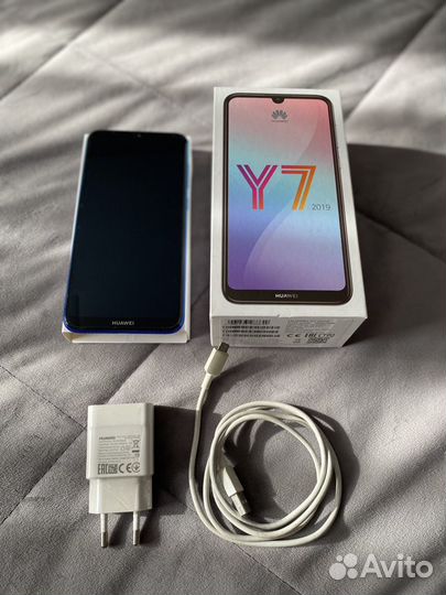 HUAWEI Y7 (2019), 3/32 ГБ