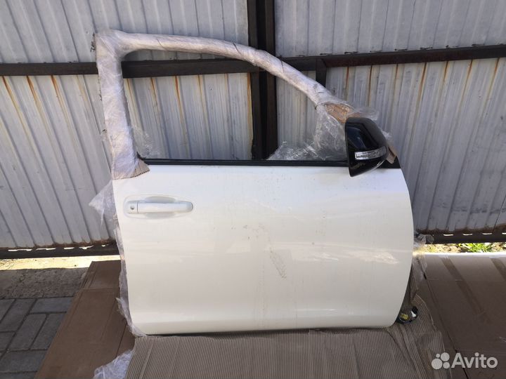 Передняя правая дверь Prado 150 2009-2022